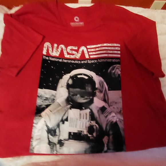 Akademiks  NASA - Picture 2 of 4